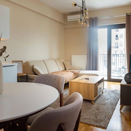 180° View Apartment In Diamond Building Скопье Экстерьер фото